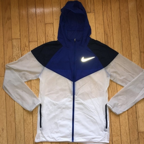 NIKE | NIKE LIGHTWEIGHT WINDRUNNER JACKET BLUE AND WHITE SIZE SMALL - Picture 2 of 8